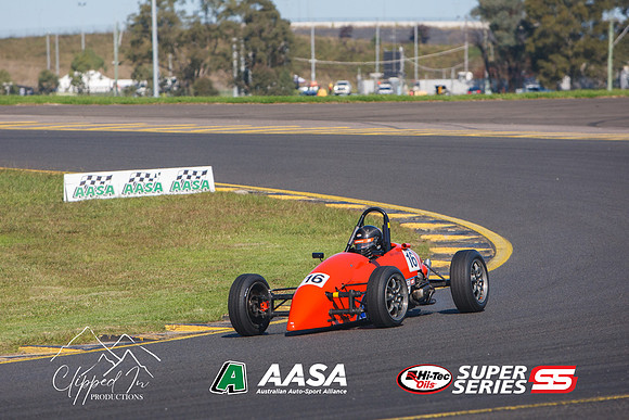 Hi-Tec Super Series-Clippedinproductions-200